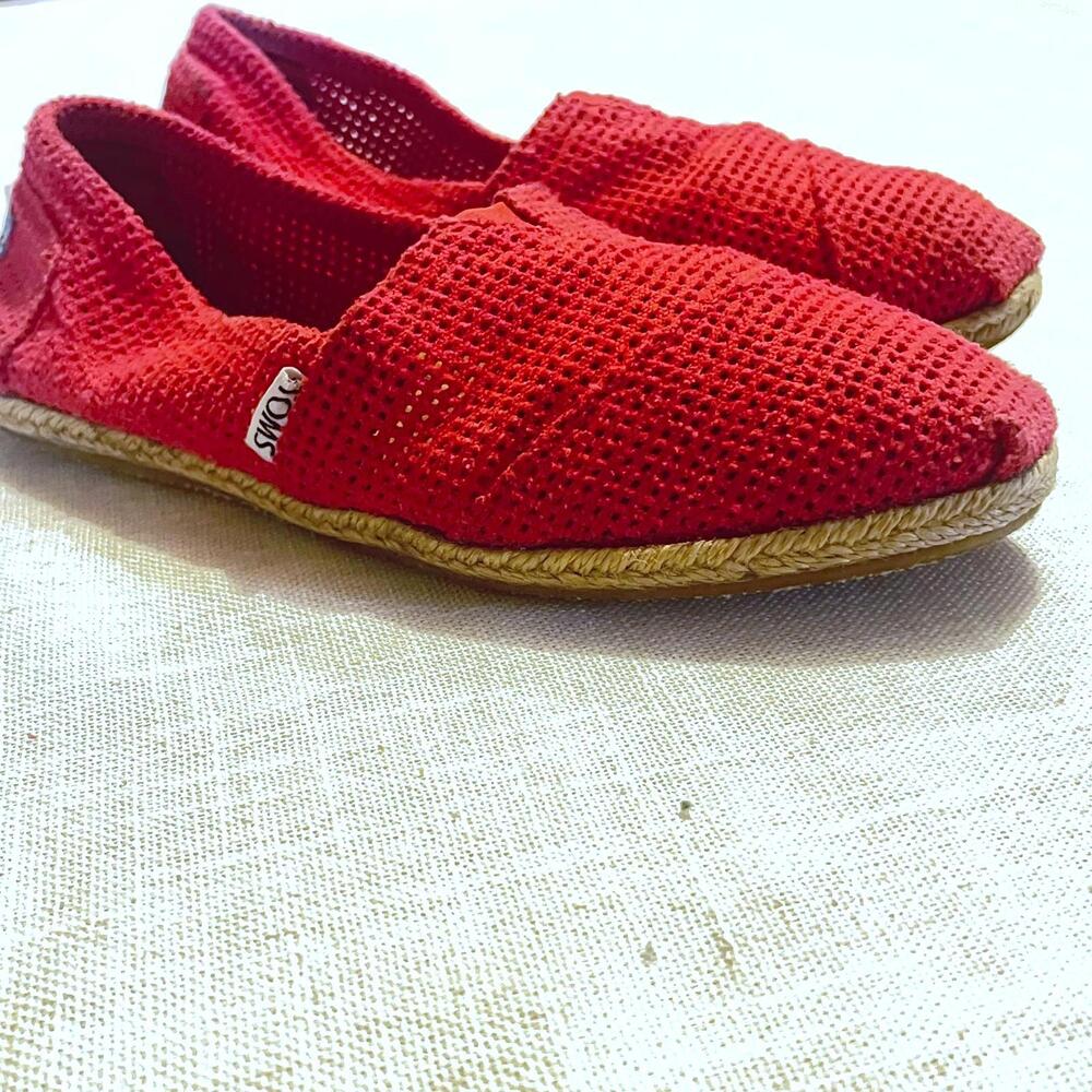 TOMS Magenta Espadrille Slip-Ons - Lightweight & Breathable‎ Size 7W